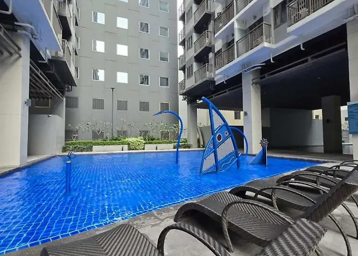 Chic Urban Escape At S Tower 3