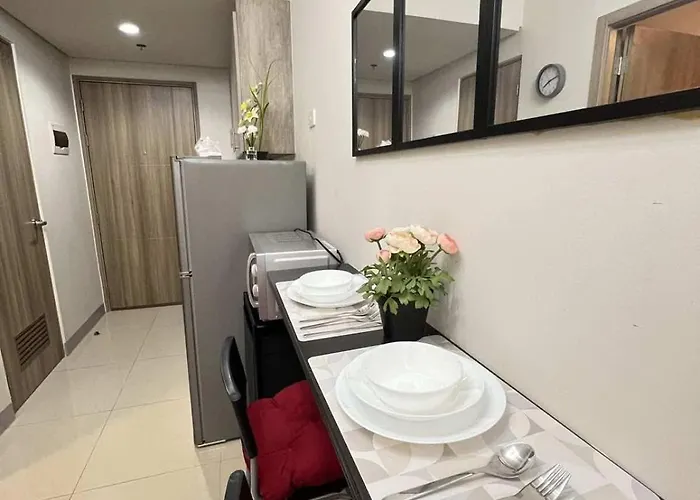 Chic Urban Escape At S Tower 3 Hotel