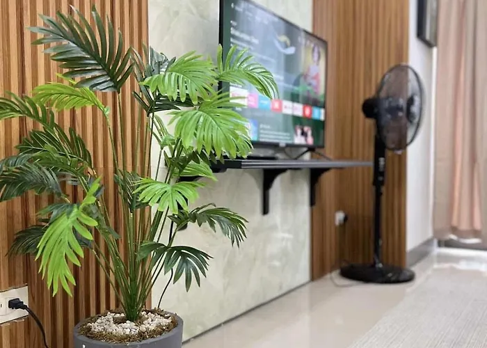Chic Urban Escape At S Tower 3 Hotel 5*